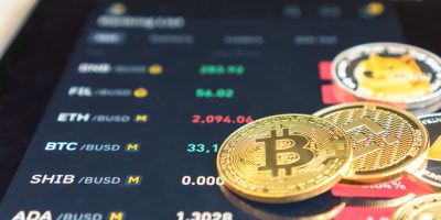 Cryptocurrency,On,Binance,Trading,App,,Bitcoin,Btc,With,Bnb,,Ethereum,